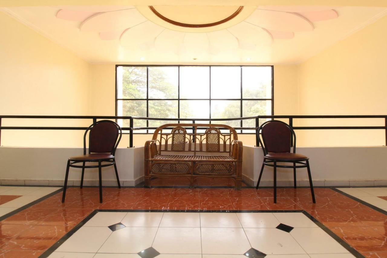 Oyo 29615 Chandraphool Garden Alandi Exterior foto